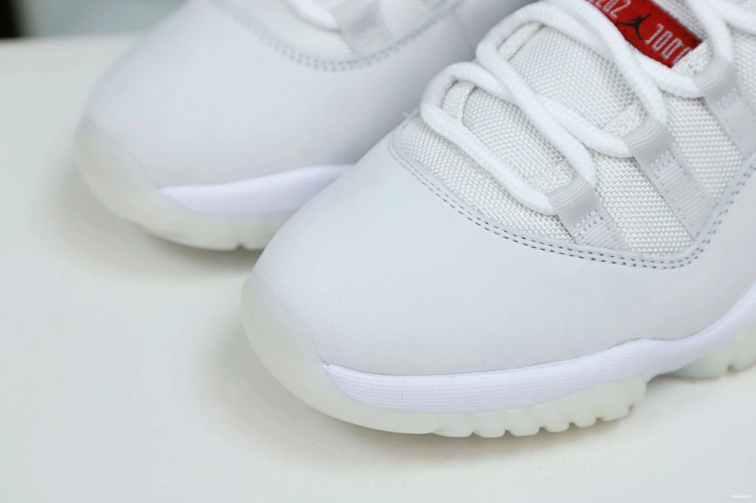 XI AIR RETRO PLATINUM 11 TINT JORDAN 0926